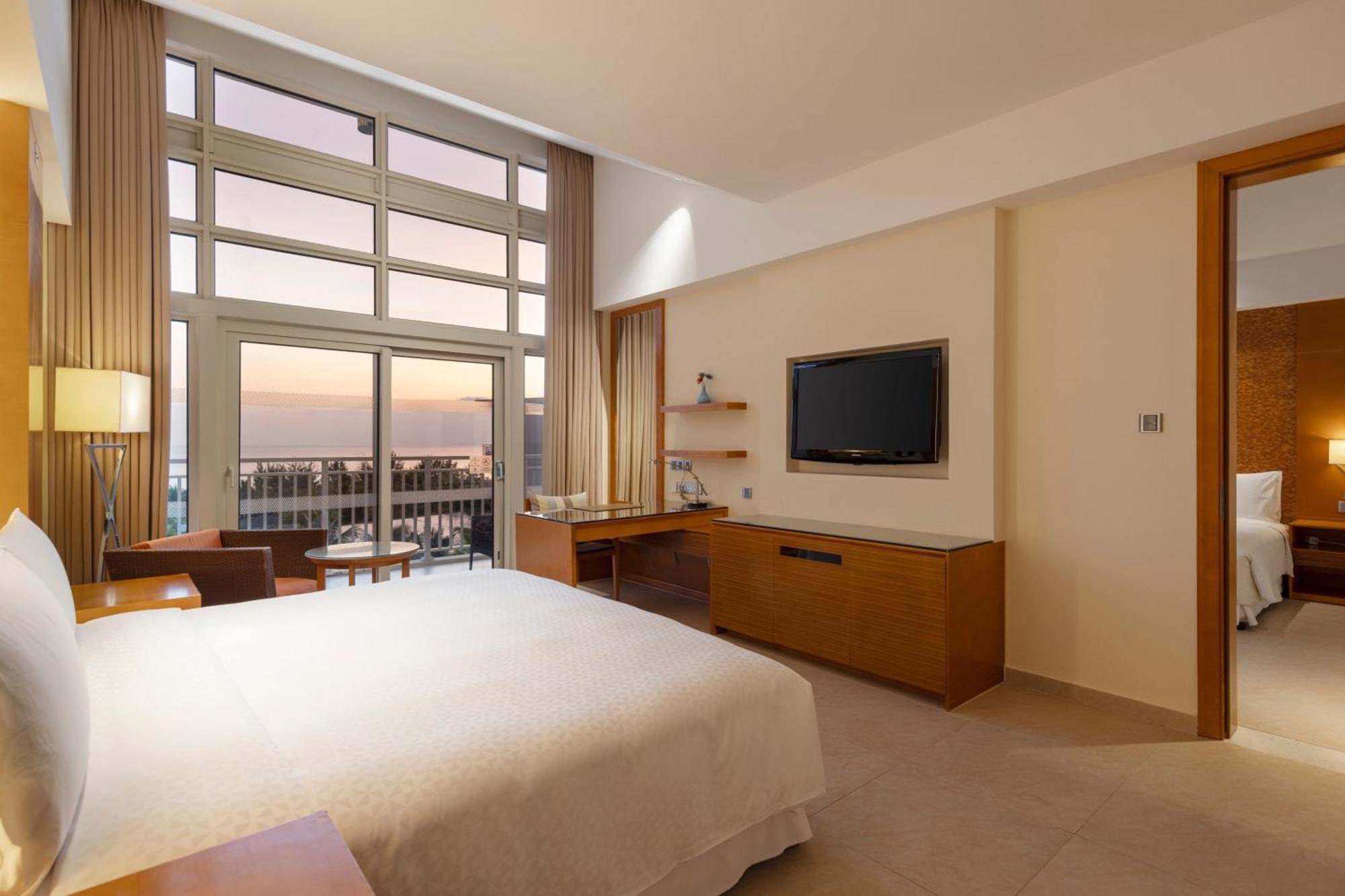 Four Points By Sheraton Shenzhou Peninsula Resort Wanning Bagian luar foto